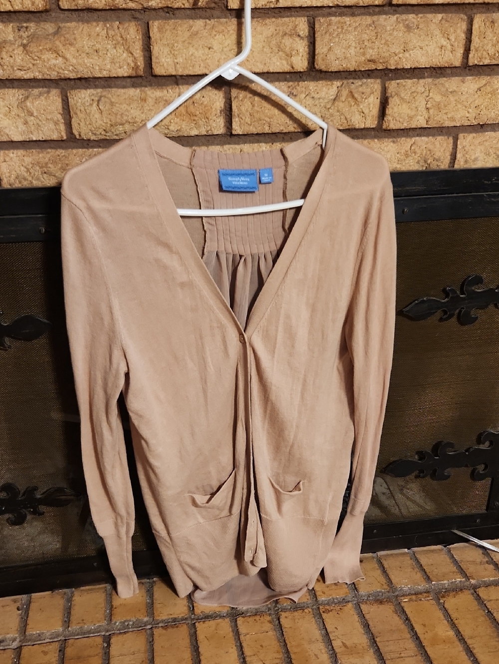 Simply Vera Vera Wang Neutral Taupe Ribbed V-Neck Top
